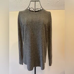 Women's Loft Classic cozy Preppy wool blend gray sweater size medium